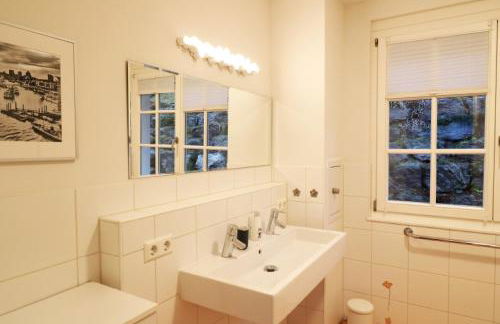 Ferienwohnung "Dorfliebe" mit privater Sauna und 4 Schlafzimmern in Breitnau - Foto 8