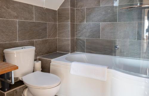 Pheasant Cottage Stunning peaceful home parking - Pass the Keys - Photo 15