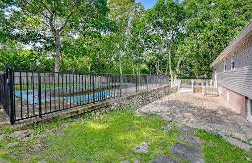 Hampton Bays Retreat Walk to Squires Beach! - Foto 21