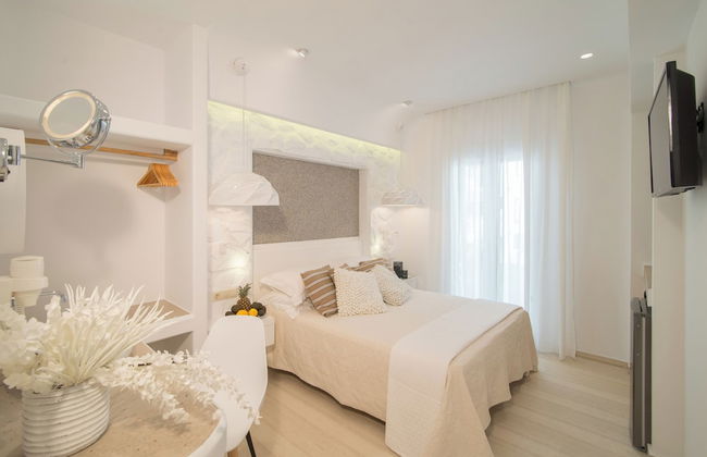 Spiros Hotel - Photo 64