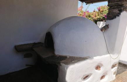 Afrodite's House-Restaurated Oil Factory - Photo 24