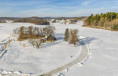 Spacious 4BR Cabin • Sleeps 12 • Games •Near Dells - Foto 30