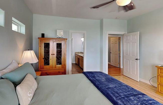 Papa's Place by Miss Kitty’s - Photo 52