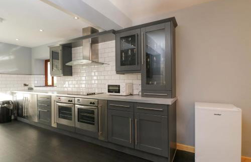 Lady Of Lourdes - Foto 16