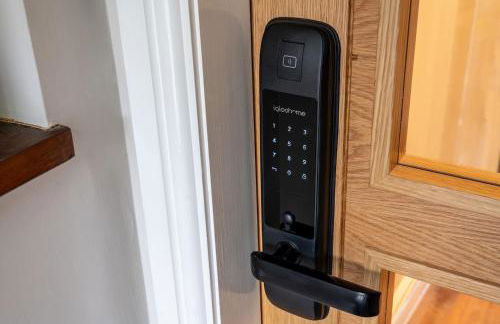 Royal View Apartments - Photo 11