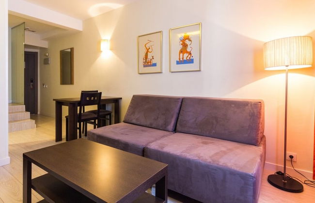 Apartamentos Recoletos - Photo 11