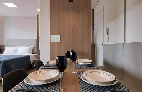 Studio prox shopping Curitiba Wifi, TV a Cabo e ar by UROOMS - Foto 16