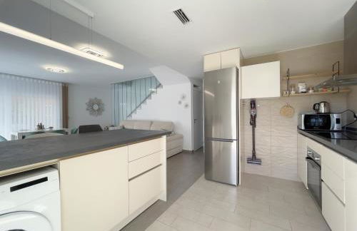 Perfect Getaway Villa - Photo 21