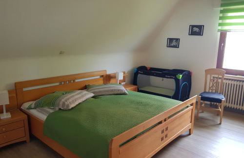 Hedasis Ferienwohnung mit Garten, 500 m vom Möhnesee - ruhig & modern - Foto 24
