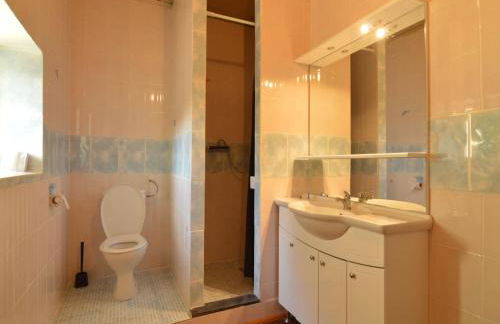 Lovely Holiday Home in Osmanville With Terrace - Foto 35