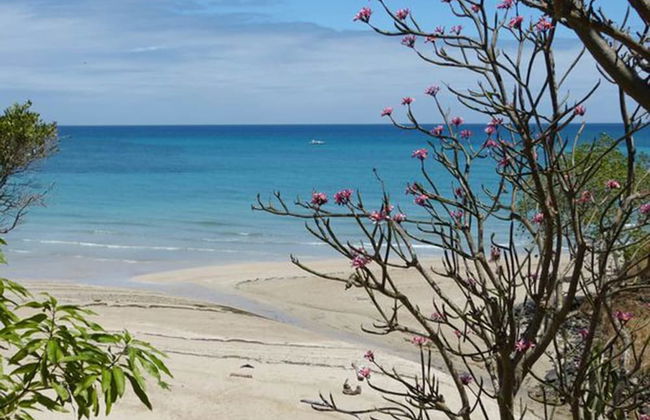 Have a Relaxing Vacation Right on the Beach Enjoying the Locations Amenities - Foto 17