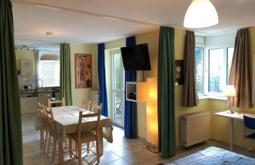 Wonderful Renovated Apartment With Great Location - Foto 2