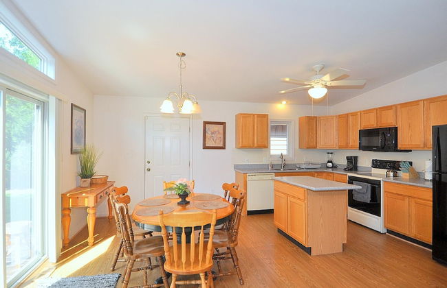 Cacapon Connected - Workplace Retreat - Foto 20