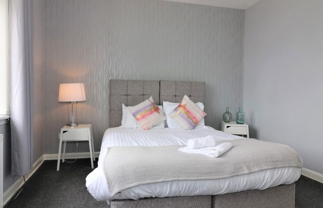 Carfin House - Motherwell - Photo 5