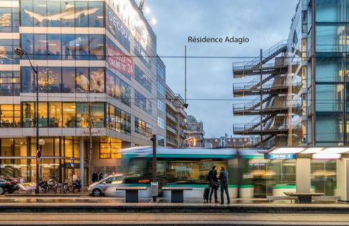 Paris Porte de Versailles Cosy Lodge 2 Appart hôtel parking wifi 4 pers - Foto 31