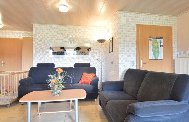 Comfy Holiday Home in Burg Reuland With Sauna, Terrace, BBQ - Foto 52