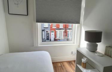 2025 Award Winner Liverpool Ivy House - 4 Bedrooms - Foto 35