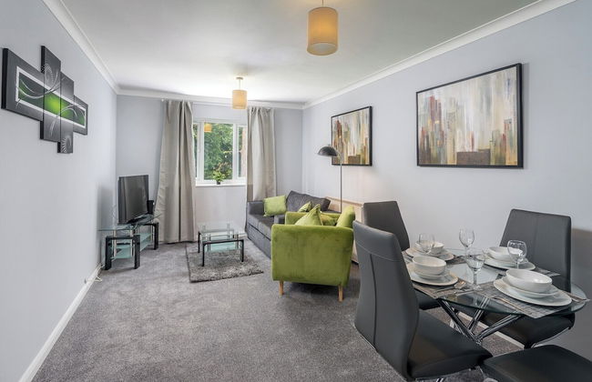 Modern 1-bedroom in Crawley With Free Parking - Foto 1