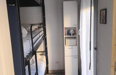 Home2Sea - Piscine, Jardin, studio cabine, 1 canapé lit convertible 2 ADULTES, 1 lit superposé triple 3 ENFANTS ou ADOS - Foto 10