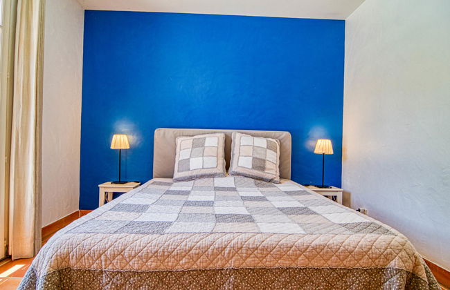 4 bedroom House in Bagnols-en-Forêt with private pool and garden - Photo 23