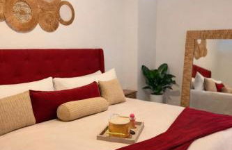 Ember Skyline Suite - Photo 7