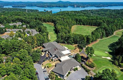Lake front Keowee Condo with Balcony & Resort Amenities! 20 min to Clemson condo - Foto 43