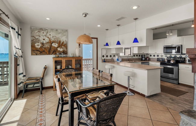 Gulf Front: Steps to Beach ~ Minutes to Rosemary ~ Free Beach Setup! - Foto 18