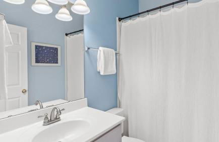 Steps to Beach! Arcade Game Room, Pool + Hot Tub Calico Scallop by Avantstay - Foto 94