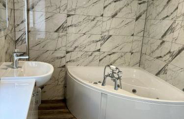 5-Bedroom Cottage, New Waltham, Grimsby - Foto 13