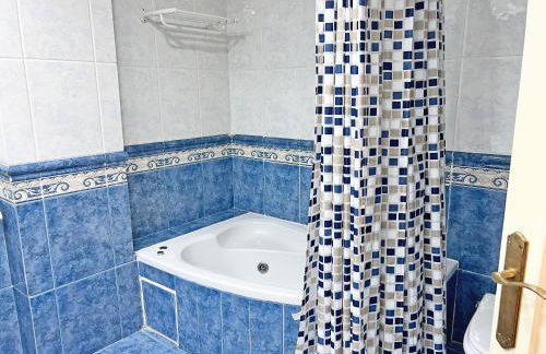 Encantador Muy Céntrico Terraza y AC - Foto 32