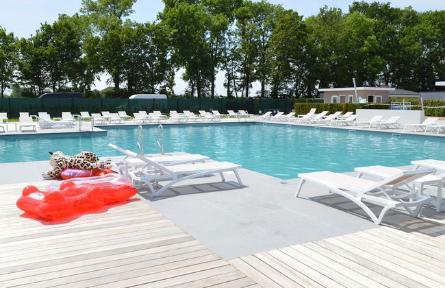 Charming Retreat for Your Escape - Photo 20