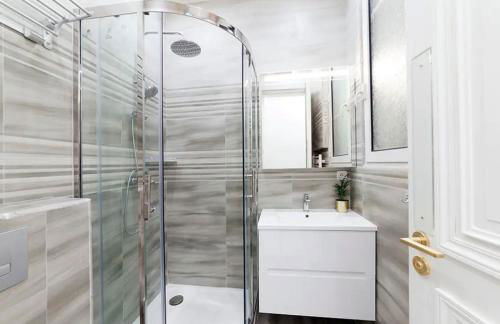 Galeries LaFayette - 7 bedrooms - lift - aircon - Foto 6