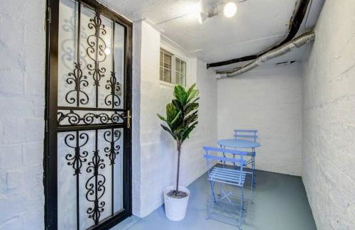 SUNNY, SERENE & CENTRALLY-Located STUDIO *PRIVACY *COMFORT *5-STARS - Foto 40