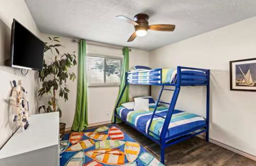 The Tides of Galveston Pet Friendly Walk to Beach - Photo 8