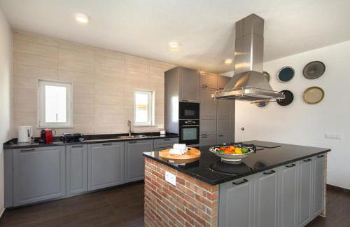 D13 - Eiras Velhas Holiday House in Almádena - Foto 18