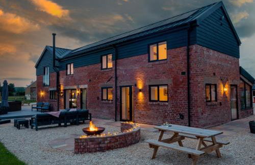 14 Bed in Welshpool oc-90568 - Photo 1