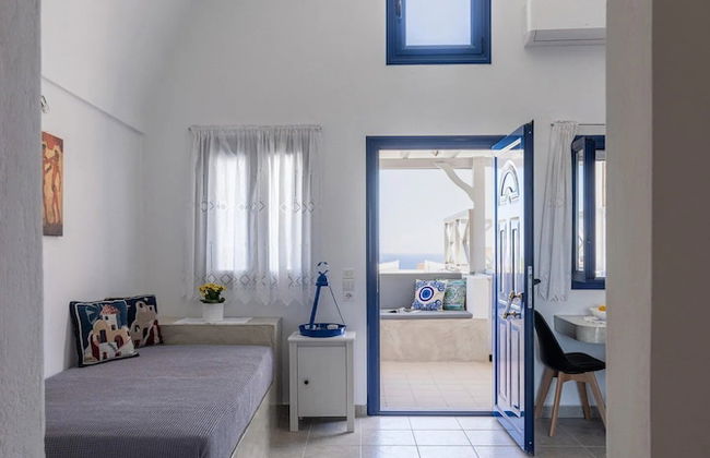 Panoramic Argyro's IO House with Jacuzzi - Foto 6