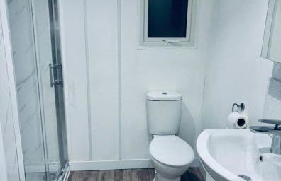 Entire guest house in Countryside with Hot Tub - Photo 8