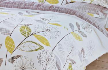 Oaklawn Apartment - Sleeps 4 Parking & Garden - Photo 41