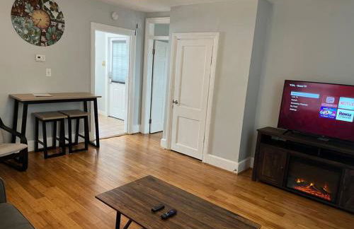 Main, Three Bedroom House in Historic Loveland - Foto 12