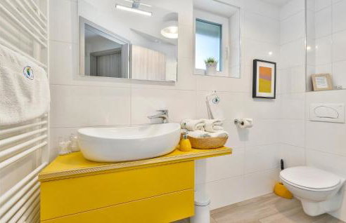 Gorgeous Home In Cresnjevec, Tuhelj - Foto 31