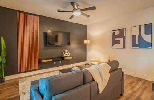 Cozy 1BR Kierland Commons, TPC Golf, Pool, Gym, W-D - Foto 13