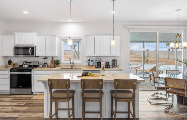 Pool, Spa, Pickleball & Piano Near Pioneertown Harmony House by Avantstay - Foto 5