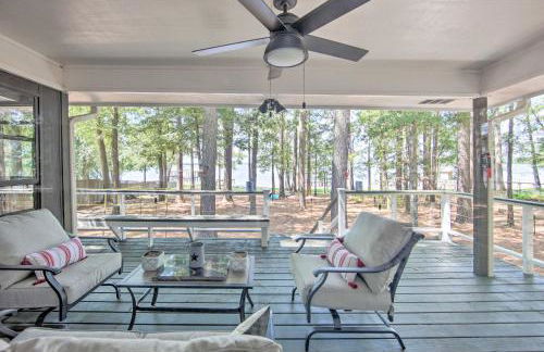 Luxe Lakehouse with Sunset Views on Lake Palestine! - Foto 2