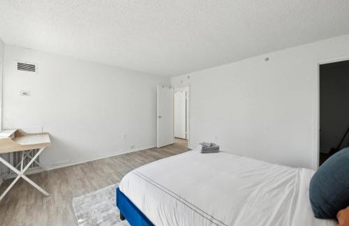 Legacy at Imperial Village 418 I 2 Bed 1 Bath - Foto 6