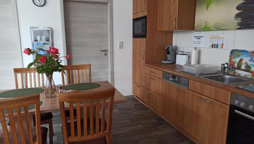 Ferienwohnung am Vareler Hafen/ Nordsee - Foto 2, stove, toaster, minibar