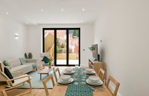 3 Bed House near Purley, by ARP Homes, Free Parking, Ideal for Long Stays & Insurance Bookings - Foto 16