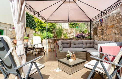 Old Stone House with private Swimming Pool - Photo 3