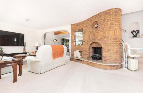 MOONGATE by BOURNECOAST - A Delightful Chalet Bungalow with a Garden and Parking - HB10672 - Foto 5