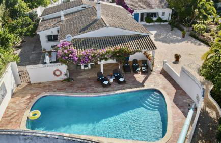 Charming Villa with Heated Pool near Sandy Beach, Hiking, Golf and Wineries - Foto 4